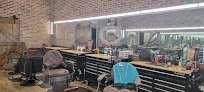 Capones X Barbershop10
