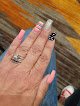 Nails Glamorous